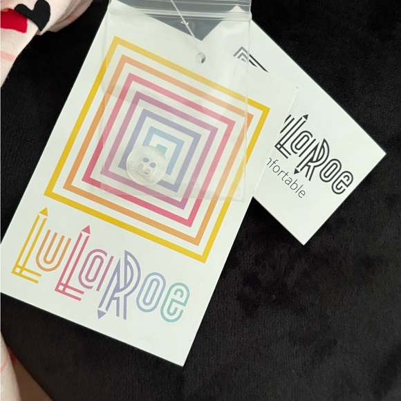 NWT LuLaRoe Amy Short Sleeve Button Down Blouse - Size XS - Picture 6 of 7